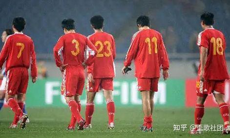 施之皓,阎森共授乒,乓球入门技,UED,ued,UED官网,UED体育官网,UED体育下载,UEDAPP