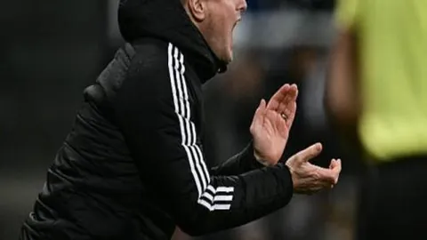 皇马榜首对决马竞终战平局